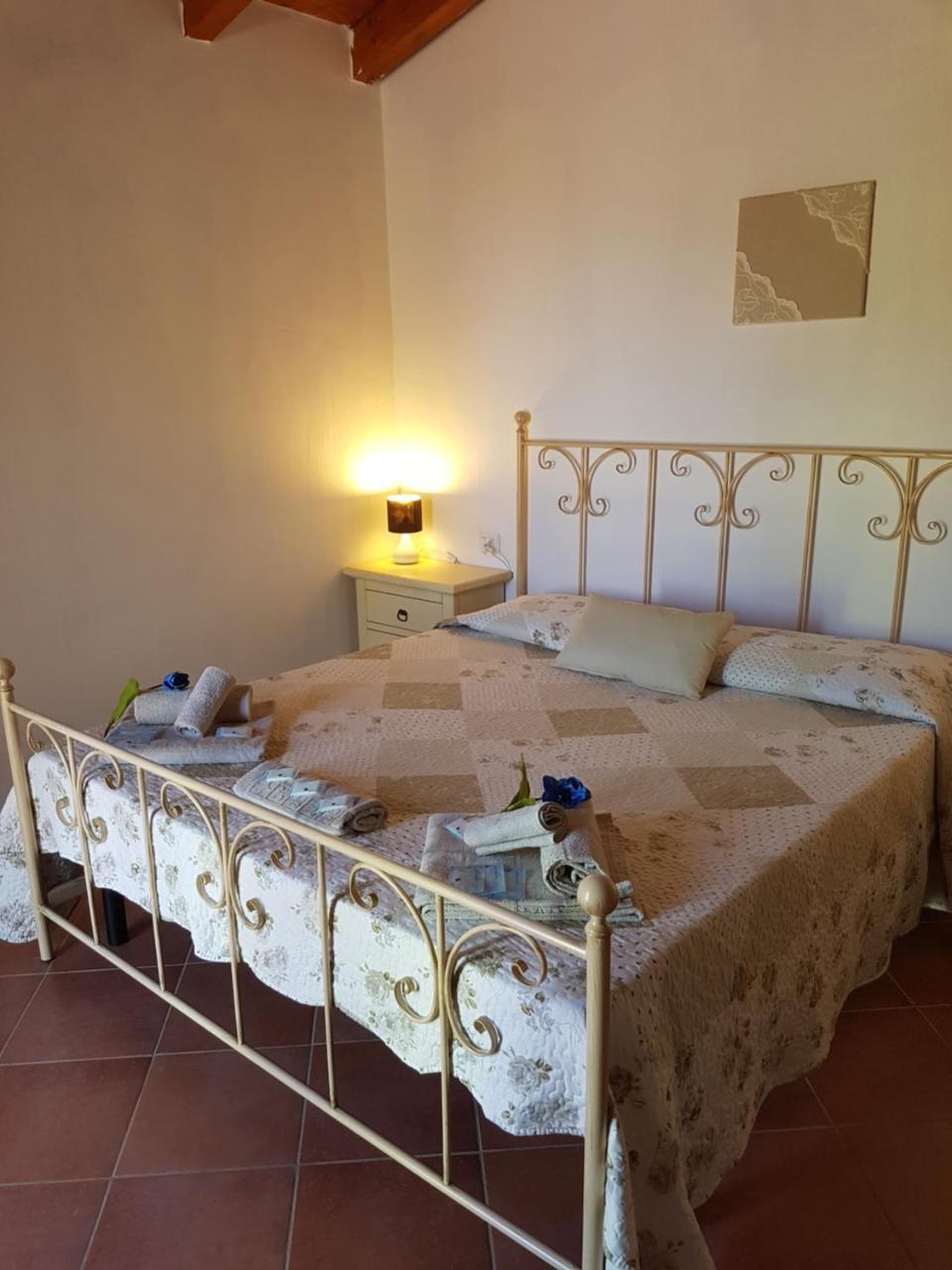 B&B Su Donnigheddu Rudalza Екстер'єр фото